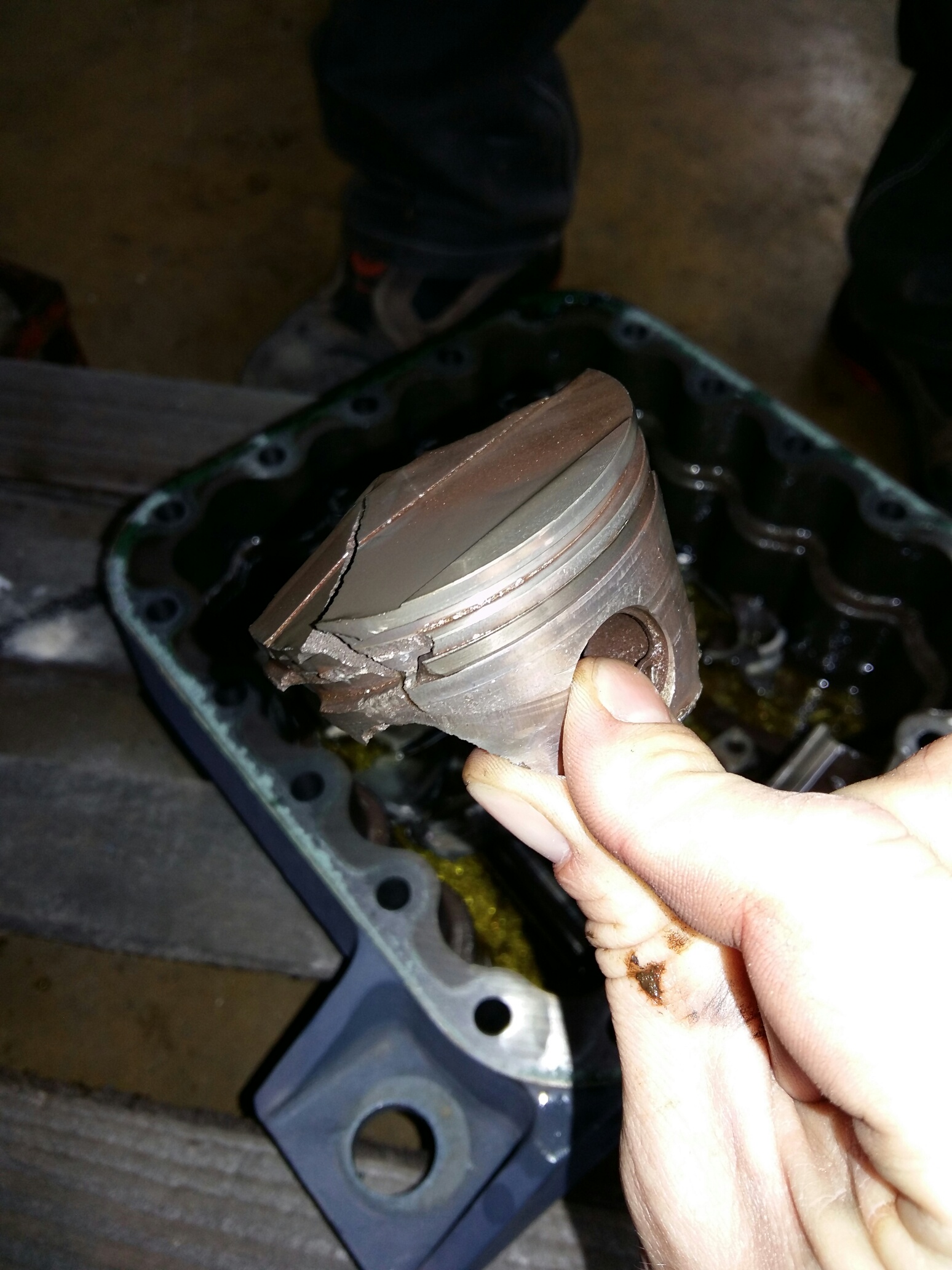piston D8 explosé  proposé par fab1034 width=